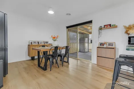 Property photo of 8 Stromness Court Moama NSW 2731