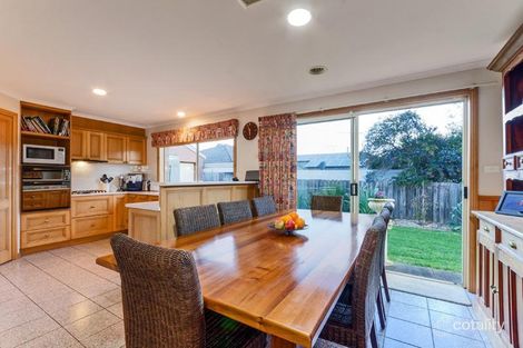 Property photo of 19 Mulquiney Crescent Highton VIC 3216