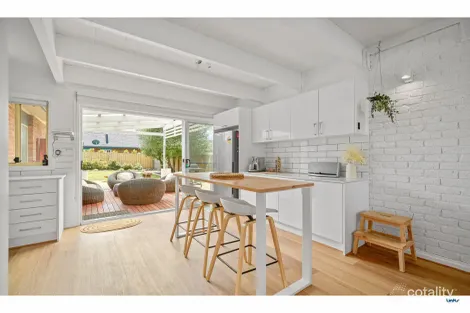 Property photo of 12 Foam Court Torquay VIC 3228