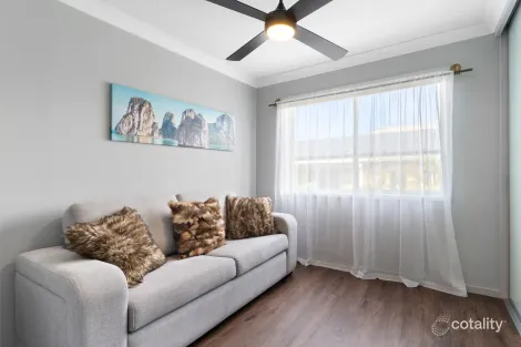 Property photo of 8/111 Frank Street Labrador QLD 4215