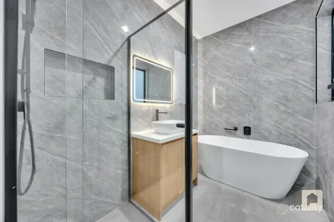 Property photo of 6 Burnage Place Strathtulloh VIC 3338