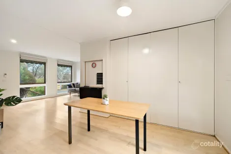 Property photo of 1 Crockett Place Holt ACT 2615