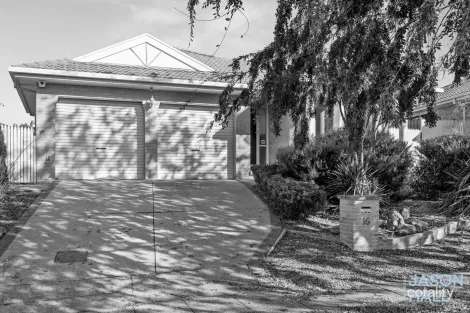 Property photo of 16 Bendora Crescent Palmerston ACT 2913