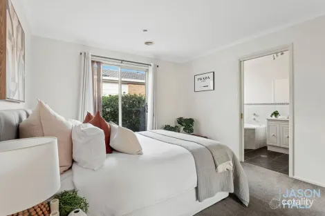 Property photo of 16 Bendora Crescent Palmerston ACT 2913