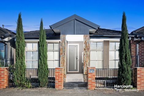 10 Titan Lodge Walk, Pakenham, VIC 3810