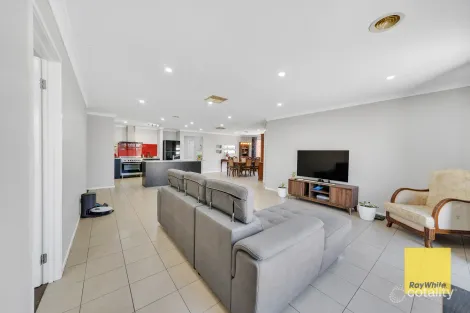 Property photo of 17 Solitaire Way Tarneit VIC 3029