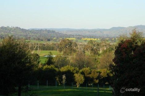 Property photo of 332 Burma Road Table Top NSW 2640