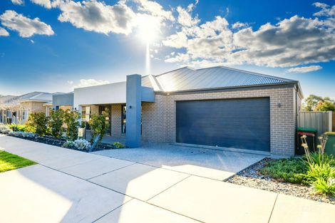 52 Maygar Ave, Wodonga, VIC 3690