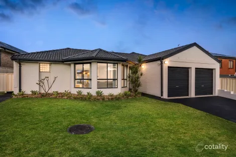 Property photo of 4 Hovea Place Redhead NSW 2290