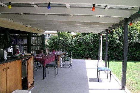 Property photo of 1 Doyle Street Silkstone QLD 4304