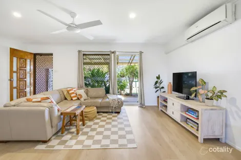 Property photo of 17 Naroon Crescent Wurtulla QLD 4575