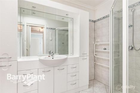 Property photo of 10 Photinia Street Doveton VIC 3177