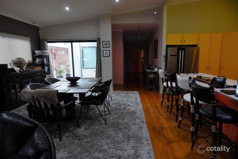 Property photo of 21 Labrador Street Labrador QLD 4215