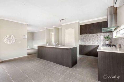 Property photo of 21 Redbox Crescent Burnside Heights VIC 3023