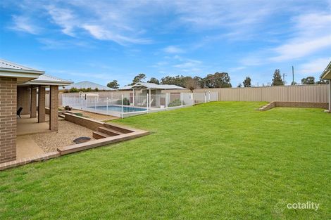 Property photo of 4 Buckley Court Lake Albert NSW 2650