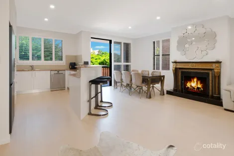 Property photo of 1/19 Jubilee Avenue Broadbeach QLD 4218