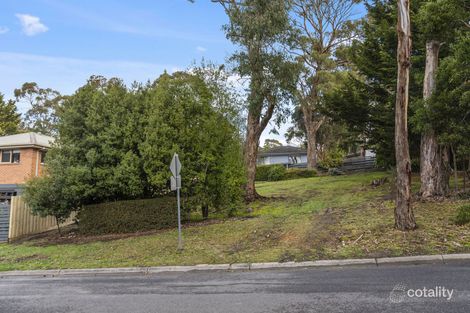 4 Maureen Pl, Woodend, VIC 3442