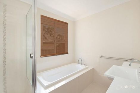 Property photo of 4 Mavie Place Wadalba NSW 2259
