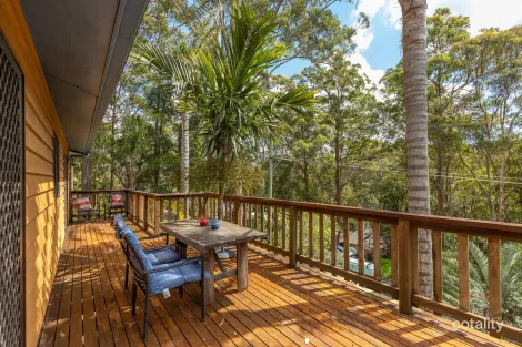 162 Amaroo Dr, Smiths Lake, NSW 2428