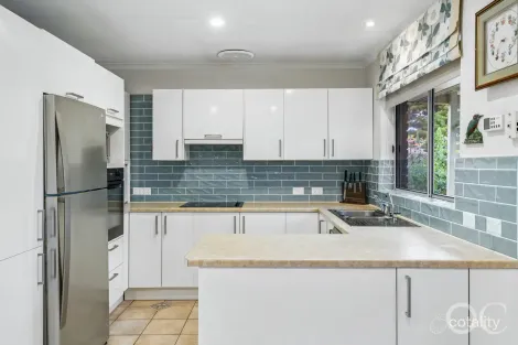 4 Balandra St, Hallett Cove, SA 5158