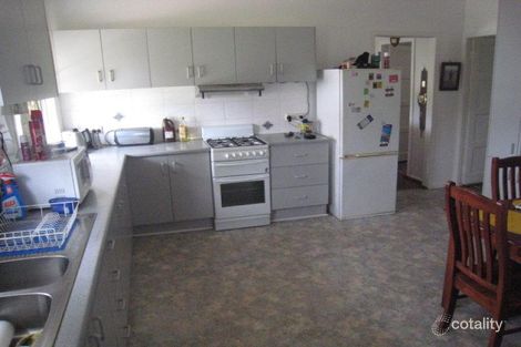 Property photo of 4 Excell Street Bluff QLD 4702