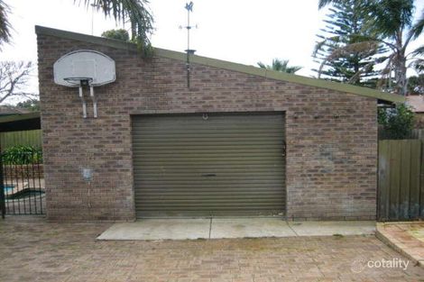 Property photo of 10 Brixham Way Warnbro WA 6169