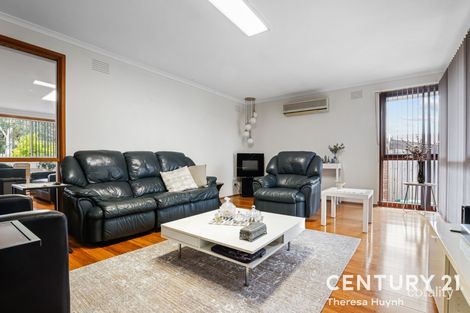 Property photo of 27 Mildura Crescent Endeavour Hills VIC 3802