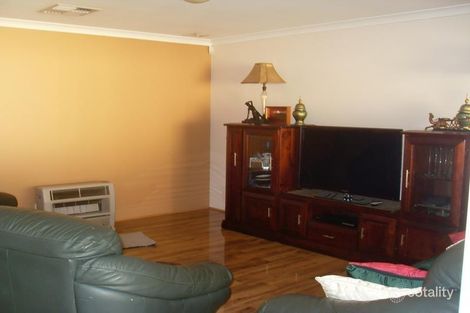 Property photo of 51 Pamplona Boulevard Port Kennedy WA 6172