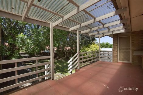 Property photo of 16 Kinnoull Grove Glen Waverley VIC 3150
