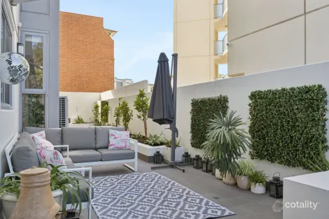 Property photo of 1/2 Douro Place West Perth WA 6005