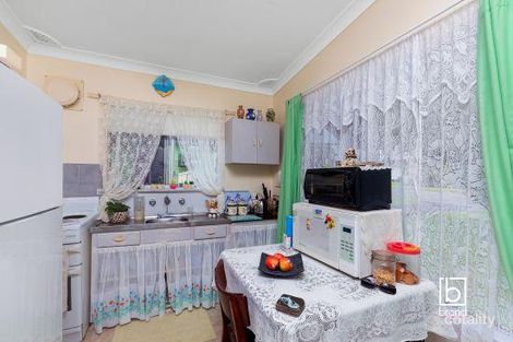 Property photo of 18 Merrendale Avenue Gorokan NSW 2263