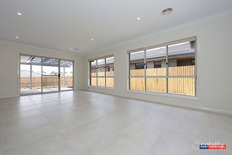 Property photo of 6 Maranunga Crescent Crace ACT 2911