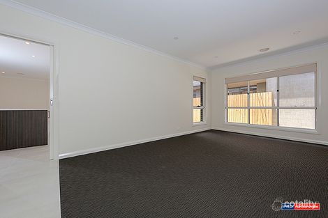 Property photo of 6 Maranunga Crescent Crace ACT 2911