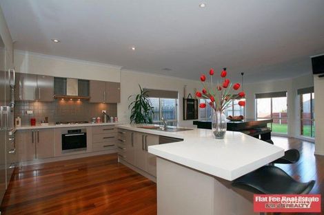 Property photo of 16 Mermaid Court Patterson Lakes VIC 3197