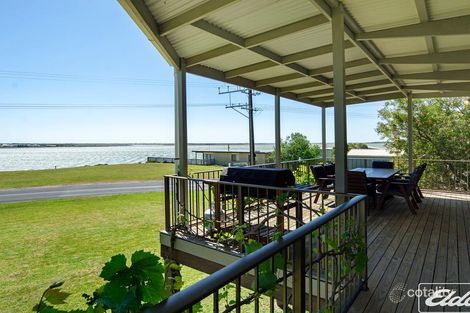 Property photo of 1 Captain Sturt Parade Hindmarsh Island SA 5214