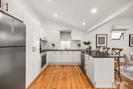 Property photo of 18 Eversley Terrace Yeronga QLD 4104