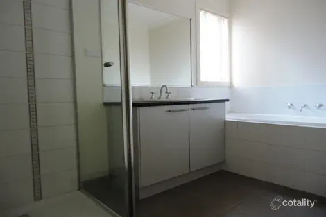 Property photo of 70 Lincolnheath Boulevard Point Cook VIC 3030