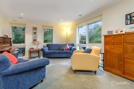 Property photo of 5 Lindisfarne Drive Burwood East VIC 3151