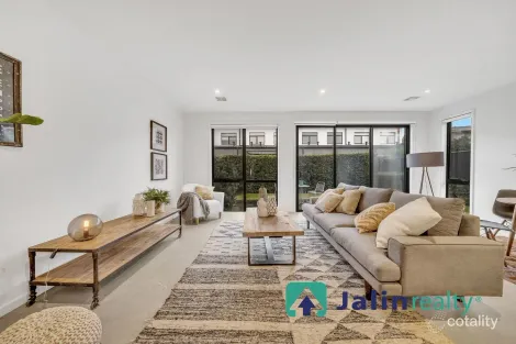 Property photo of 4 Newcastle Drive Mulgrave VIC 3170