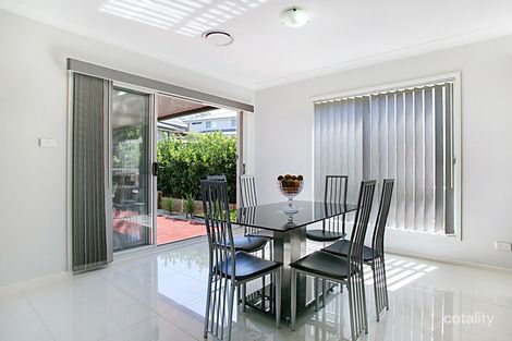 Property photo of 6 Jarvisfield Place Macquarie Links NSW 2565