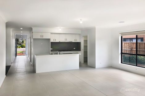 Property photo of 11 Hocston Way Thornhill Park VIC 3335