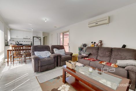 Property photo of 9B Malleehen Street Werribee VIC 3030
