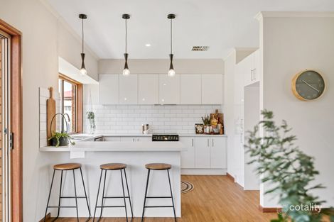 Property photo of 7 Thornhill Place Onkaparinga Hills SA 5163