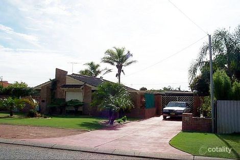 Property photo of 8 Beermullah Way Waikiki WA 6169