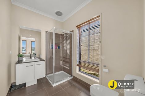 Property photo of 10 Simon Avenue Officer VIC 3809