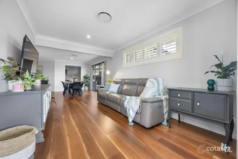 Property photo of 17 Perly Grove Cameron Park NSW 2285