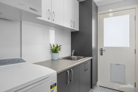 Property photo of 17 Perly Grove Cameron Park NSW 2285