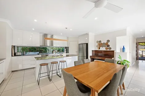 Property photo of 11 Marshall Crescent Aroona QLD 4551