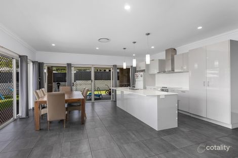 Property photo of 2 Gooloowan Circuit Brassall QLD 4305