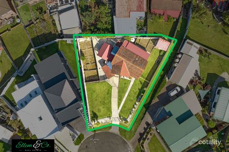 16 Arnold Cres, Lake Heights, NSW 2502